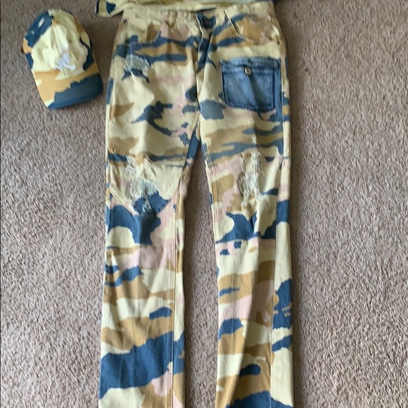 Player - Picture 4 of 5